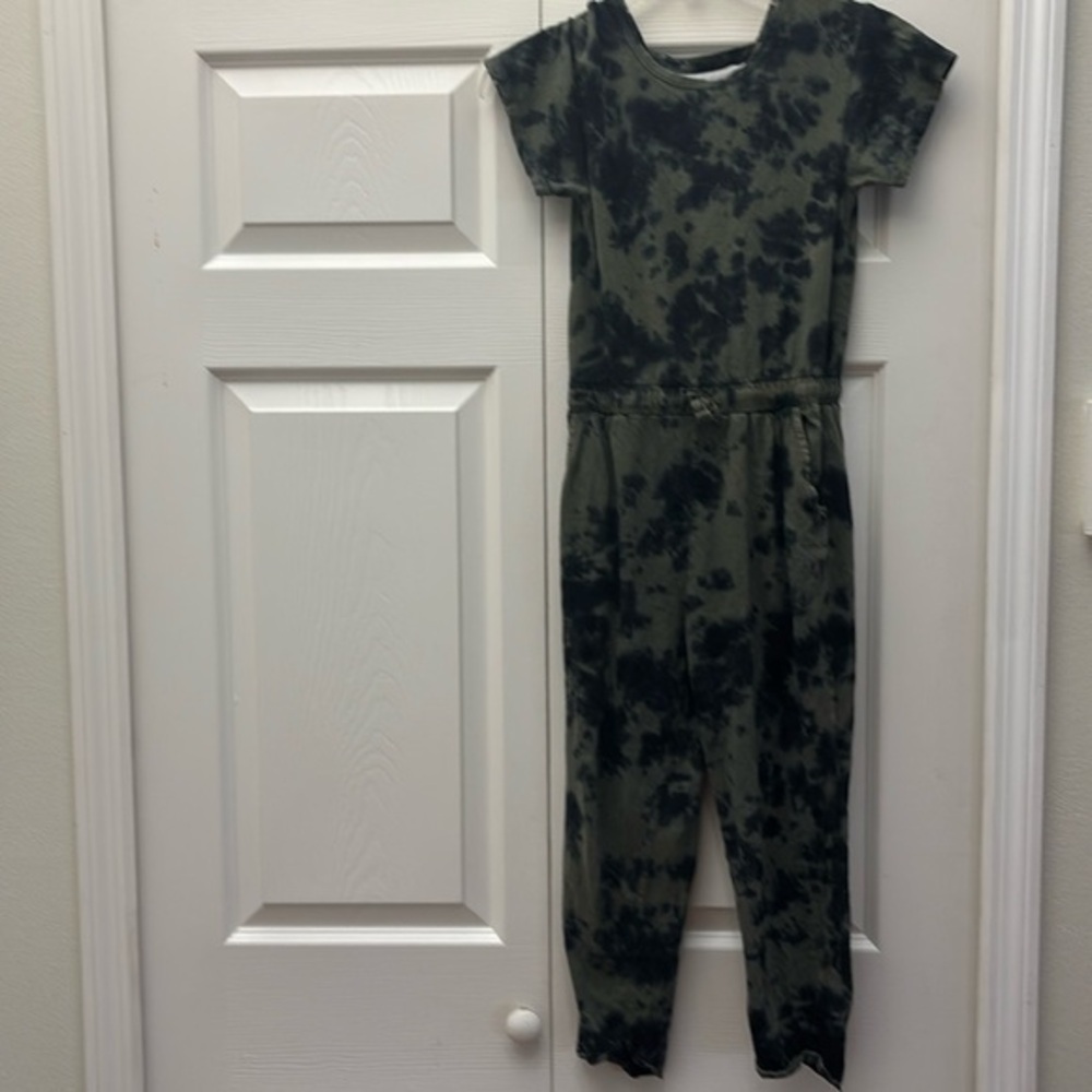 ❤️3 for $15! ❤️ Treasure &Bond Girl’s jumpsuit in animal print size 8/7-8.